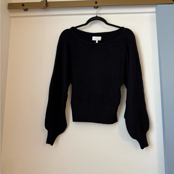 NWT L'Academie Wool Scoop Neck Black Sweater- Small - Picture 3 of 9